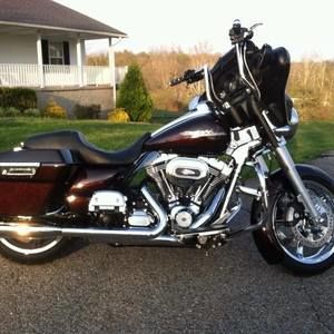 Meet your Posher, Lewis